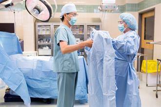 medical-gowns-and-drapes-nonwovens-low-rez-adobestock_60097878.tmb-ze-380-220